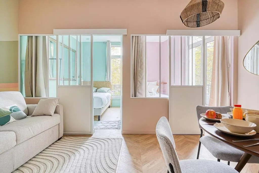 Apartment Appartement Proche Parc Monceau #Arcdetriomphe Paris